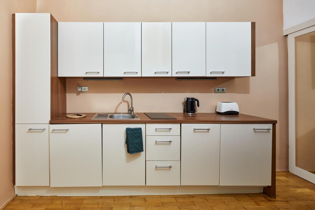 Apartamento Days - Cozy Flat In The Old Town Praga